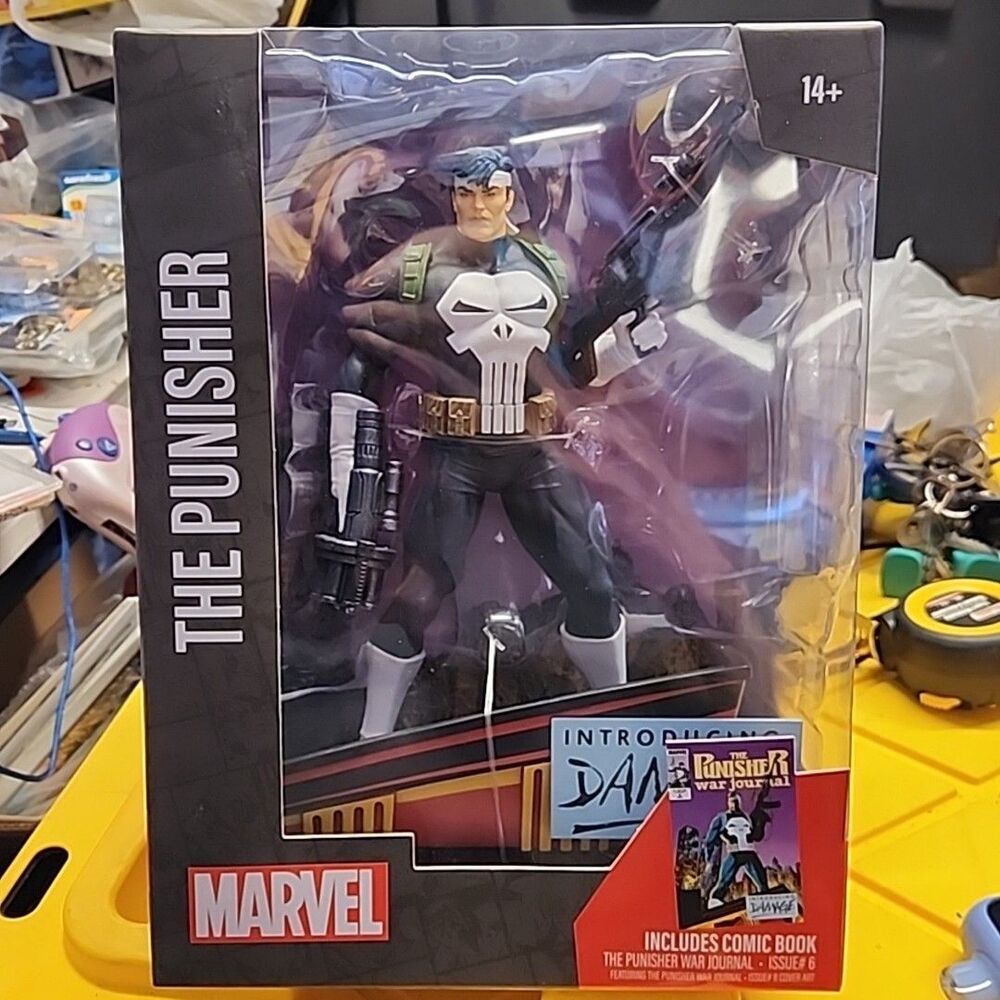 McFarlane Marvel The Punisher 1:6 Scale Figure With Comic NEW in Box Sealed